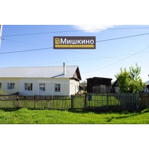 Продаётся двухкомнатная квартира в двухквартирном доме в с.Мишкино